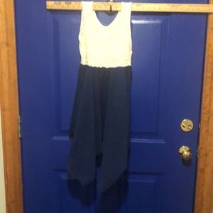 Girls lace and chiffon dress